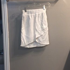 White criss cross cotton skirt